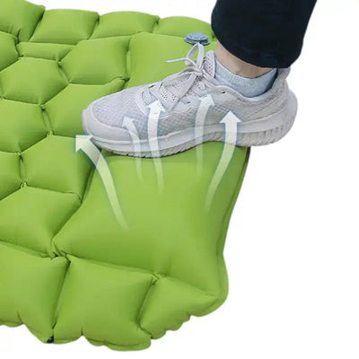 Isomatte mit integrierter pumpe